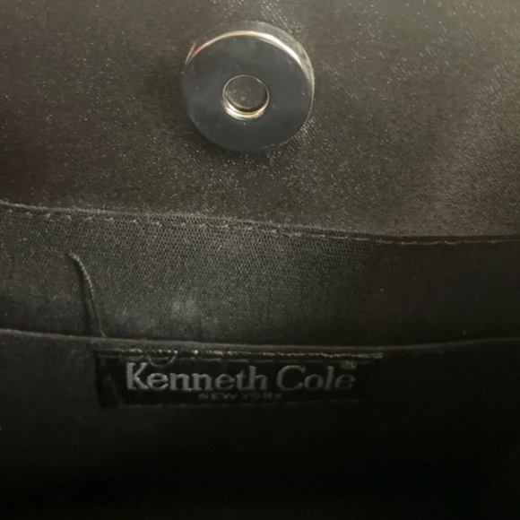 Kenneth Cole | Black Velvet Evening Bag. - Picture 3 of 5